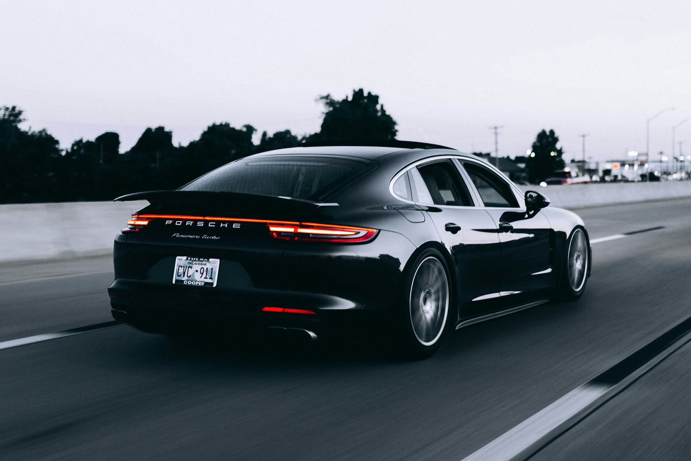 Luxury chauffeur service in Scarsdale